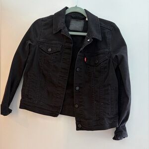 Black Levi’s Denim Jacket
